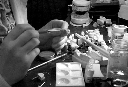 Dental Lab Technician