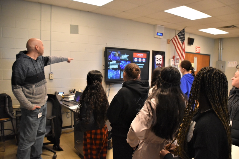 Hyde Park's AVID Program visits Dutchess BOCES' Career and Technical Institute's Computer classroom.