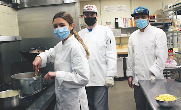 [PIC] CTI Culinary Students Prepare Corn Chowder