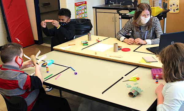 [PIC] SPC Students work on their STEAM Final Project 